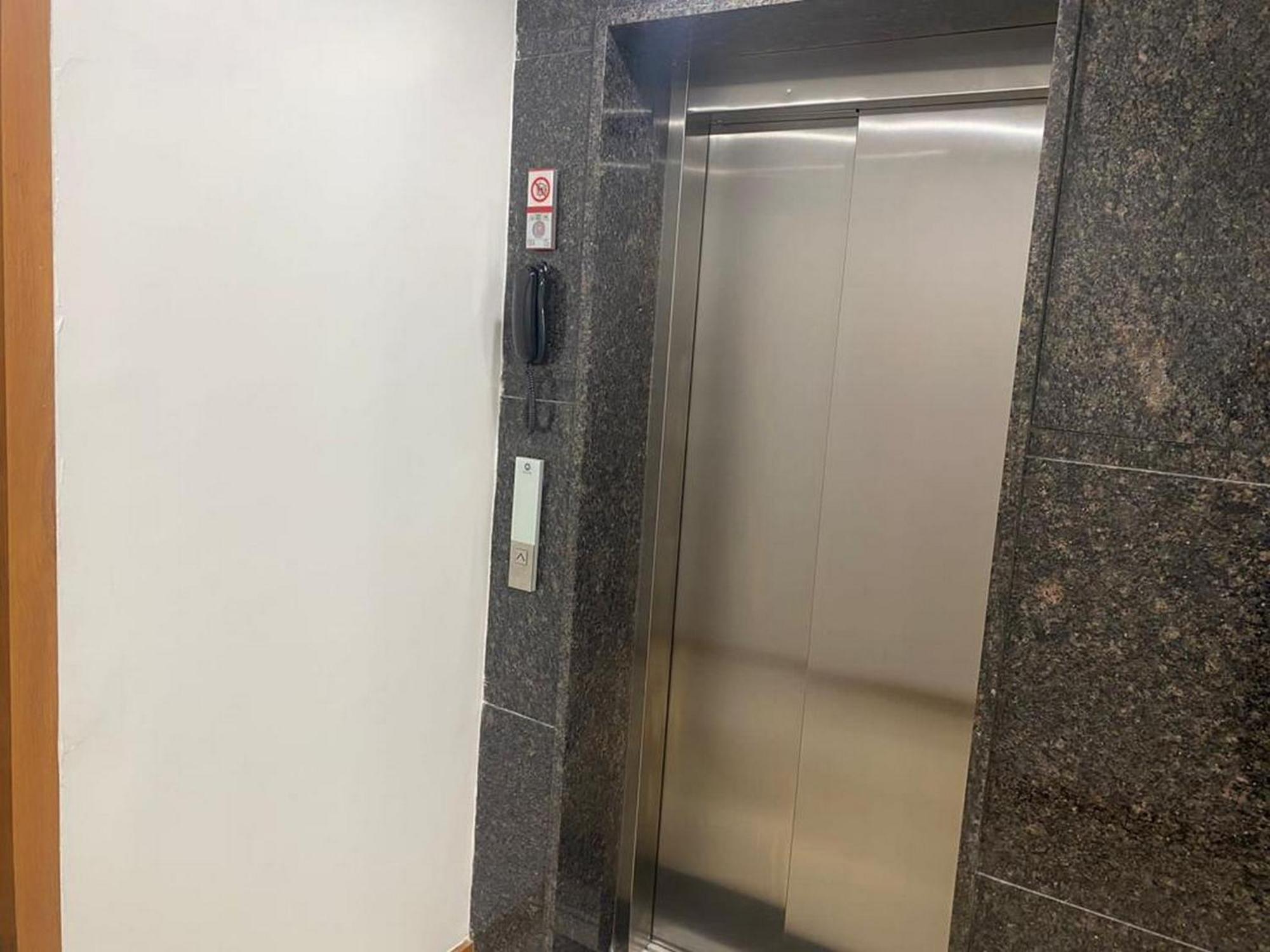 Hotel Eleven Heights ボーパール エクステリア 写真