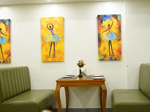 Hotel Eleven Heights ボーパール エクステリア 写真